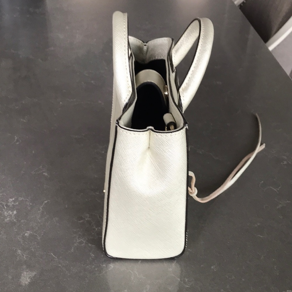 Rebecca Minkoff Gold Crossbody Like New Worn Once - Picture 2 of 15